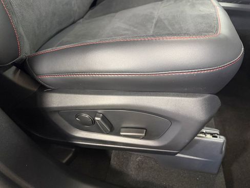 Used 2025 Ford Explorer ST image 18