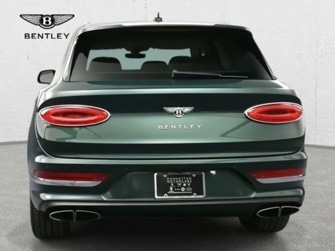 Certified 2022 Bentley Bentayga AWD/4WD image 7