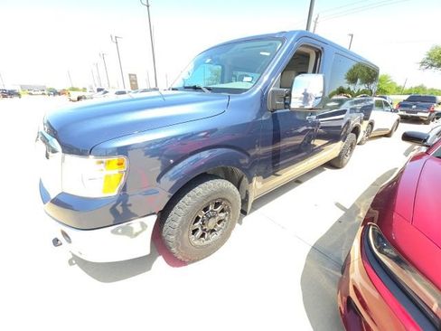 Used 2020 Nissan NV 3500 SL RWD image 3