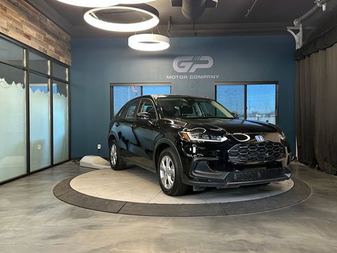 Used 2024 Honda HR-V LX image 1