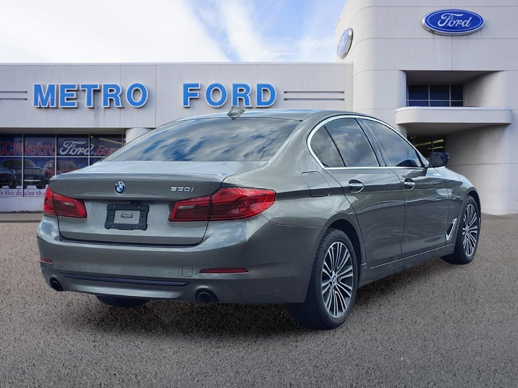 Used 2018 BMW 530i RWD image 3
