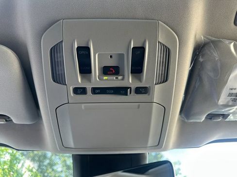 New 2026 Toyota Highlander Limited AWD/4WD image 39