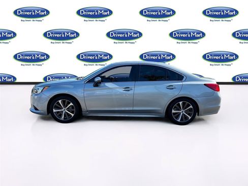 Used 2017 Subaru Legacy 2.5i Limited AWD/4WD image 4