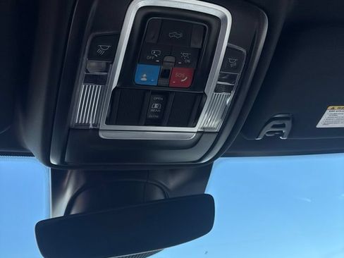 New 2026 RAM 3500 Laramie AWD/4WD image 15