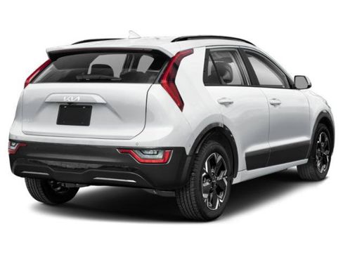 Used 2023 Kia Niro Wave FWD image 3