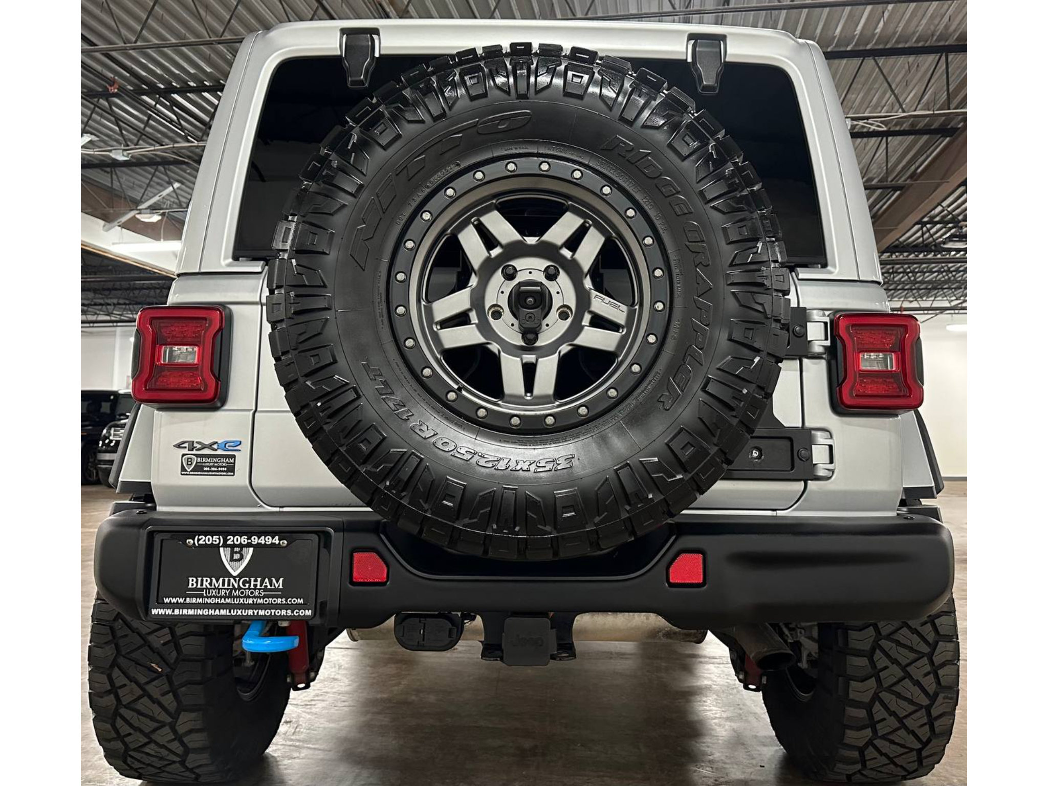 Used 2023 Jeep Wrangler Unlimited Rubicon 4xe w/ Steel Bumper Group AWD/4WD image 14