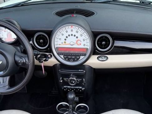 Used 2014 MINI Cooper Convertible FWD image 16