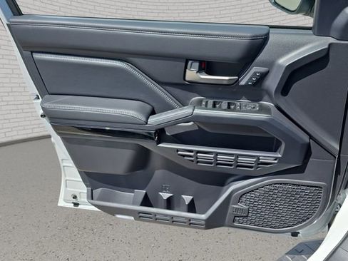 New 2026 Toyota 4Runner Limited AWD/4WD image 27