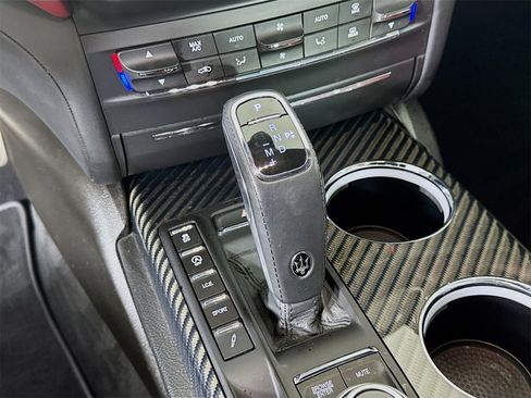 Used 2022 Maserati Ghibli Modena image 14