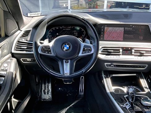 Used 2022 BMW X7 M50i AWD/4WD image 5