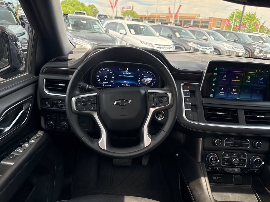 Used 2023 Chevrolet Tahoe Z71 w/ Luxury Package AWD/4WD image 45