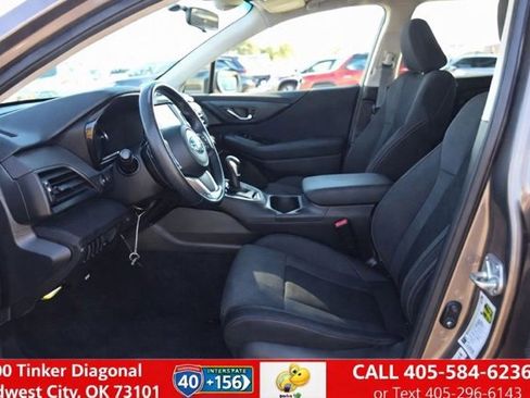 Used 2022 Subaru Outback Premium image 3