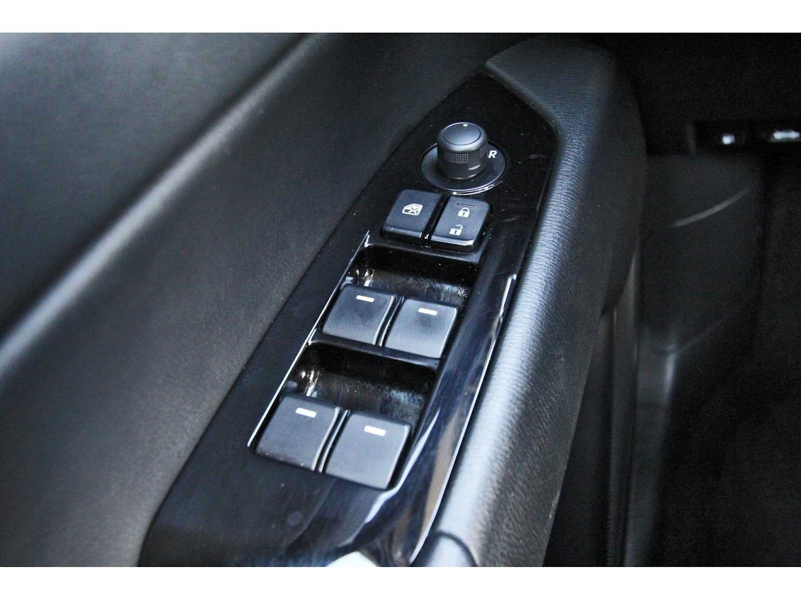 Used 2025 MAZDA CX-5 AWD 2.5 S w/ Preferred Package image 19