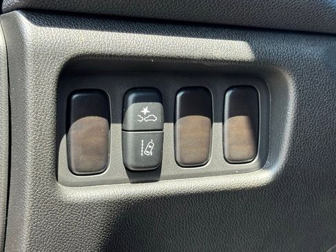 Used 2025 Mitsubishi Outlander Sport AWD image 21