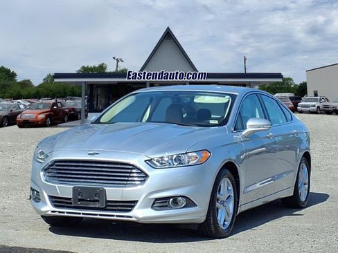 Used 2014 Ford Fusion SE w/ Equipment Group 202A image 1