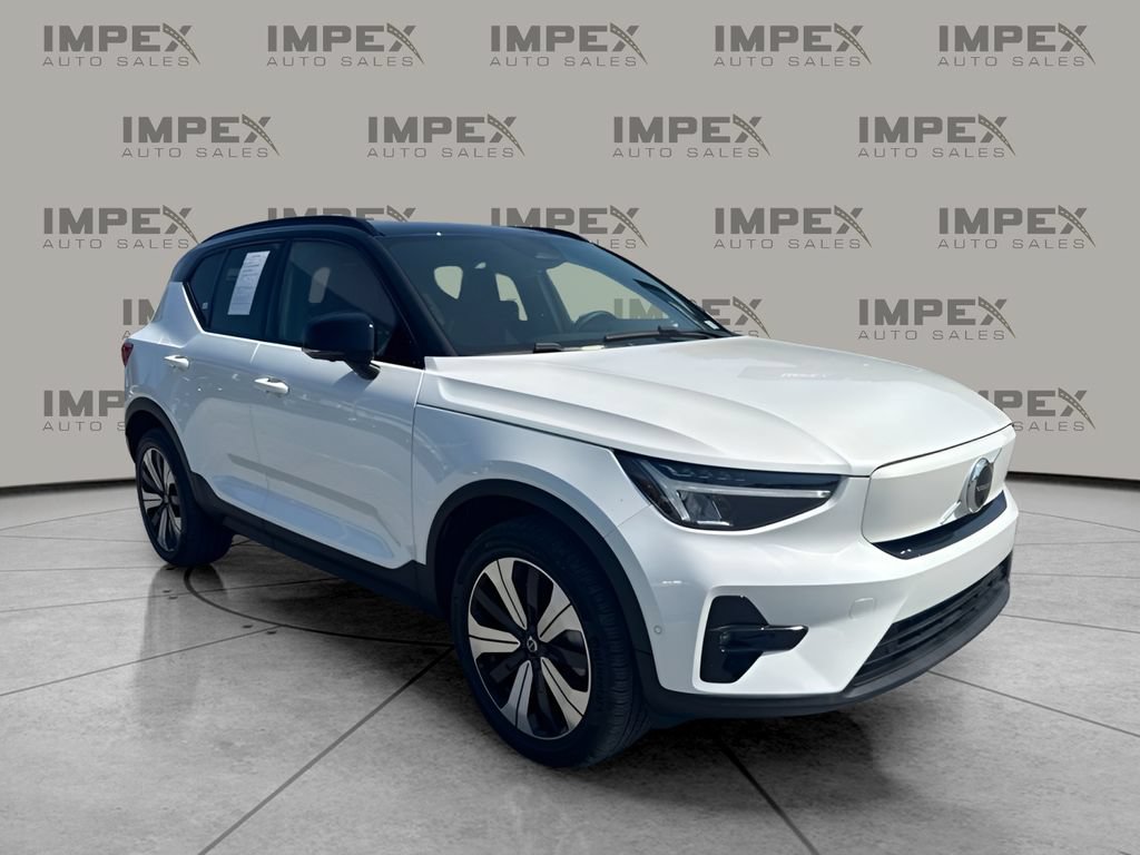 Used 2023 Volvo XC40 Recharge Plus AWD/4WD image 7