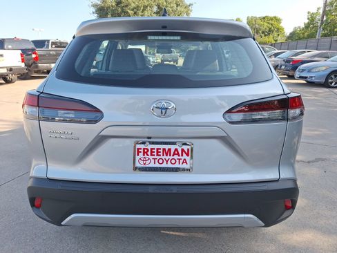 Used 2026 Toyota Corolla Cross L FWD image 5