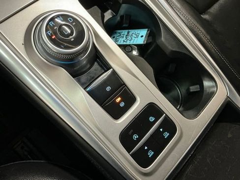 Used 2021 Ford Explorer XLT w/ Equipment Group 202A image 22