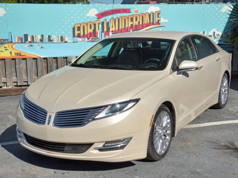 Used 2016 Lincoln MKZ w/ Equipment Group 300A Reserve image 3