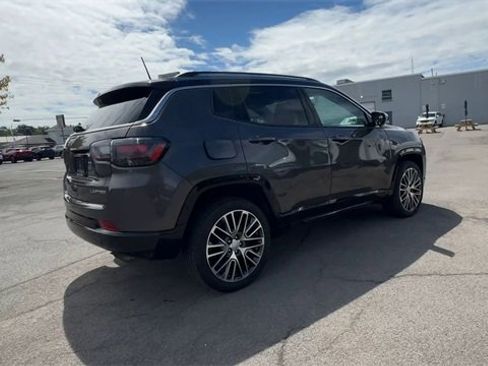 Used 2022 Jeep Compass Limited w/ Elite Group image 8