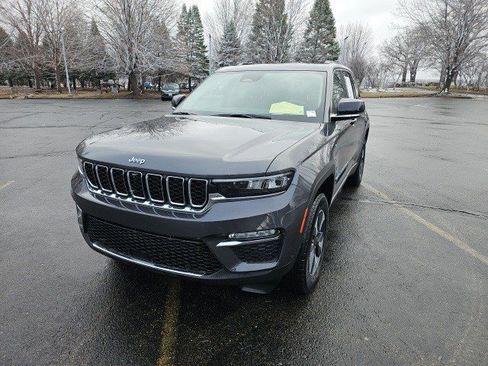 Used 2022 Jeep Grand Cherokee Limited 4xe w/ Luxury Tech Group II image 2