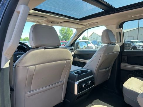 Used 2024 Ford Expedition Limited AWD/4WD image 22