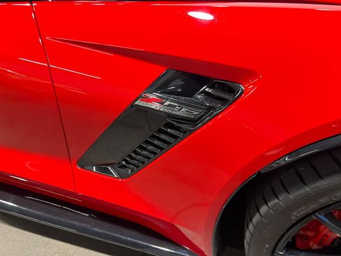 Used 2017 Chevrolet Corvette Z06 RWD image 37