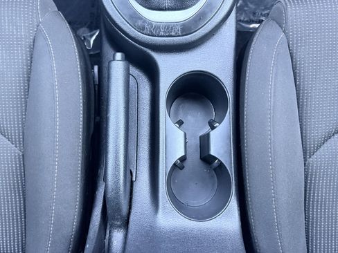 Used 2020 Kia Forte LXS image 32