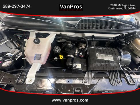 Used 2014 Chevrolet Express 2500 RWD image 15