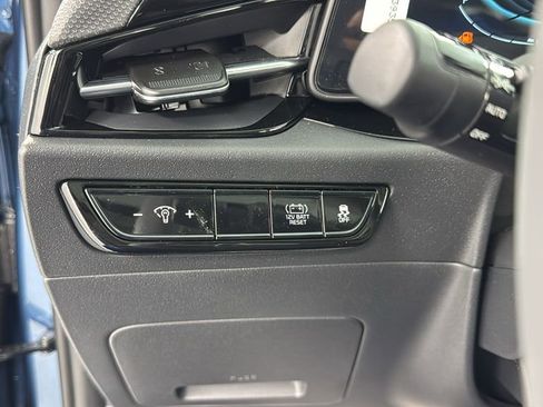 New 2025 Kia Niro EX Touring image 31