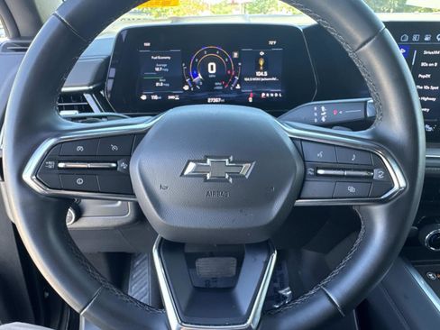 Used 2025 Chevrolet Tahoe Z71 AWD/4WD image 29