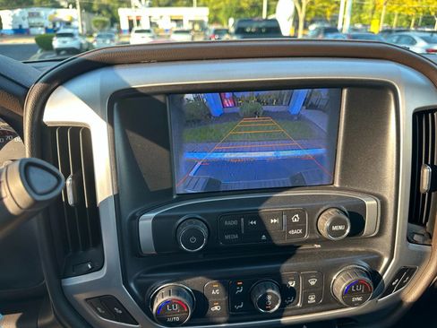 Used 2015 GMC Sierra 1500 SLT w/ SLT Crew Cab Value Package image 25