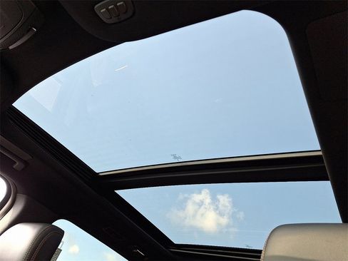 Certified 2023 Ford Expedition Platinum image 15