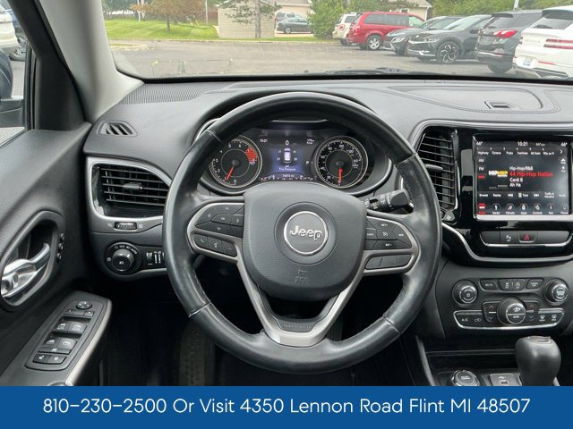 Used 2019 Jeep Cherokee Limited AWD/4WD image 17