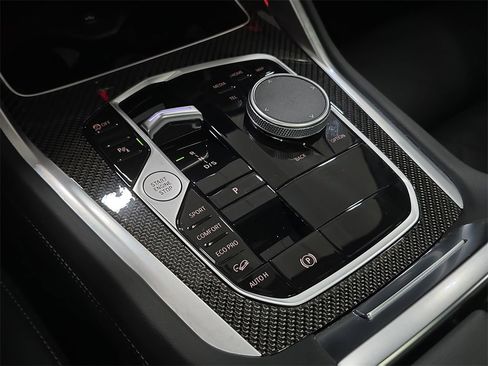 Certified 2025 BMW X6 M60i w/ Dynamic Handling Package image 21