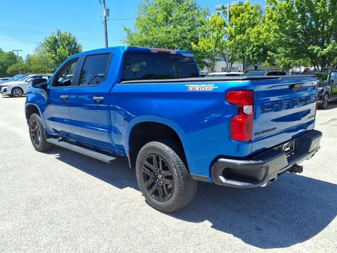 Used 2022 Chevrolet Silverado 1500 Custom Trail Boss w/ LPO, Dark Essentials Package AWD/4WD image 8