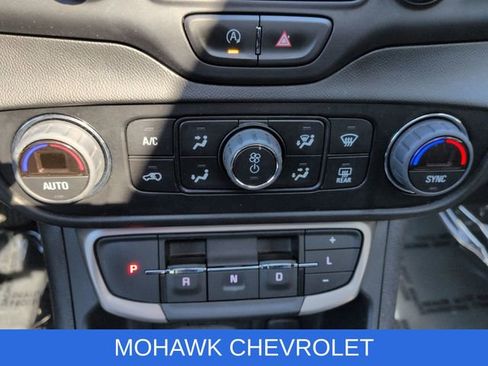Certified 2023 GMC Terrain Denali w/ Denali Premium Package AWD/4WD image 19