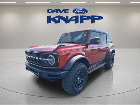Used 2024 Ford Bronco Wildtrak AWD/4WD image 3