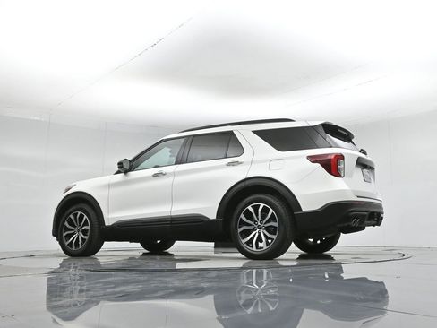 Used 2020 Ford Explorer ST w/ Premium Technology Package image 55