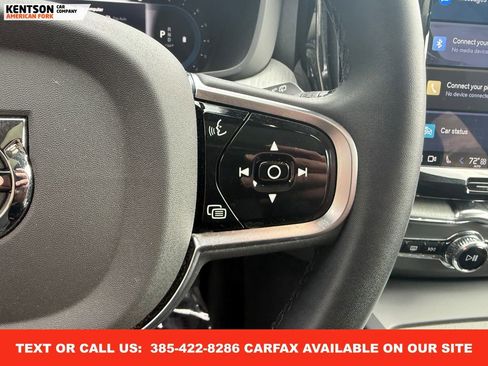 Used 2025 Volvo XC60 B5 Plus image 17