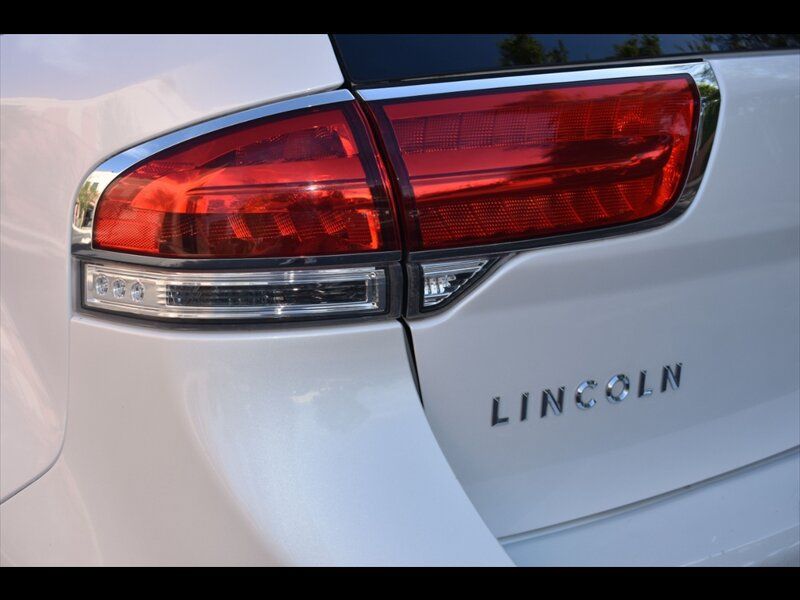 Used 2013 Lincoln MKX AWD image 49