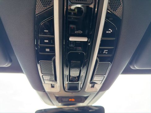 Used 2019 Porsche Cayenne AWD/4WD image 26