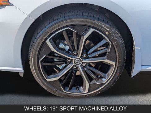 New 2025 Nissan Altima 2.5 SR image 11