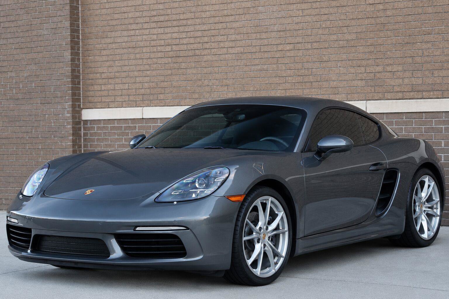 Used 2021 Porsche 718 Cayman RWD image 6