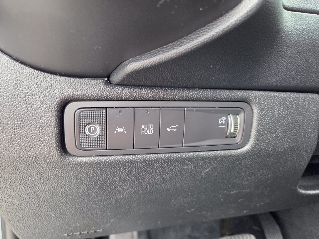 Certified 2025 Chevrolet Equinox EV RS FWD image 15