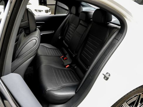 Used 2023 Mercedes-Benz C 43 AMG 4MATIC Sedan image 39