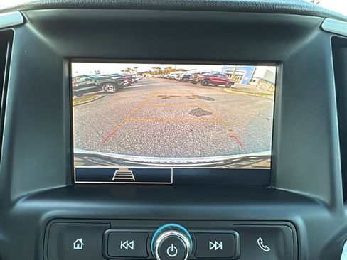 Used 2024 GMC Terrain SLE image 20