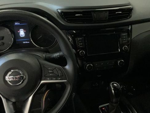 Used 2020 Nissan Rogue Sport S FWD image 43