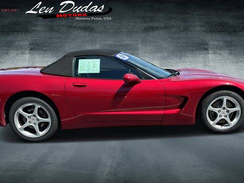 Used 2001 Chevrolet Corvette Convertible w/ Preferred Equipment Group2 RWD image 5