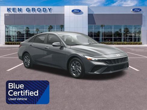 Used 2024 Hyundai Elantra SEL FWD image 1